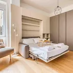 Apartment Sant Ambrogio M2 200metri Centre Of Mailand