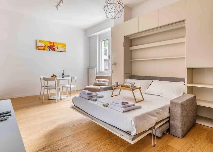 Sant Ambrogio M2 200metri Centre Of Milánó